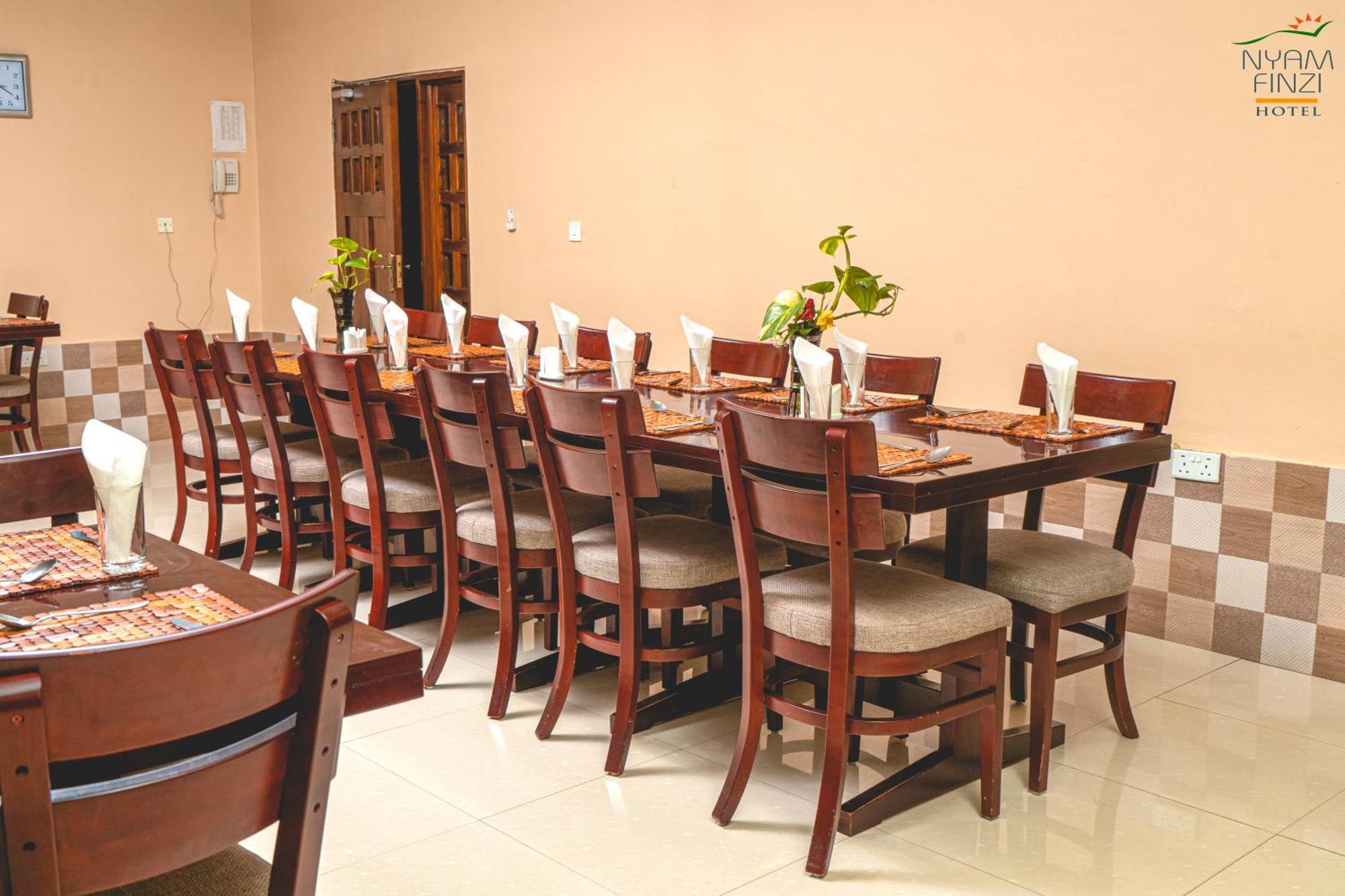 Nyamfinzi Hotel Chipata Exterior foto