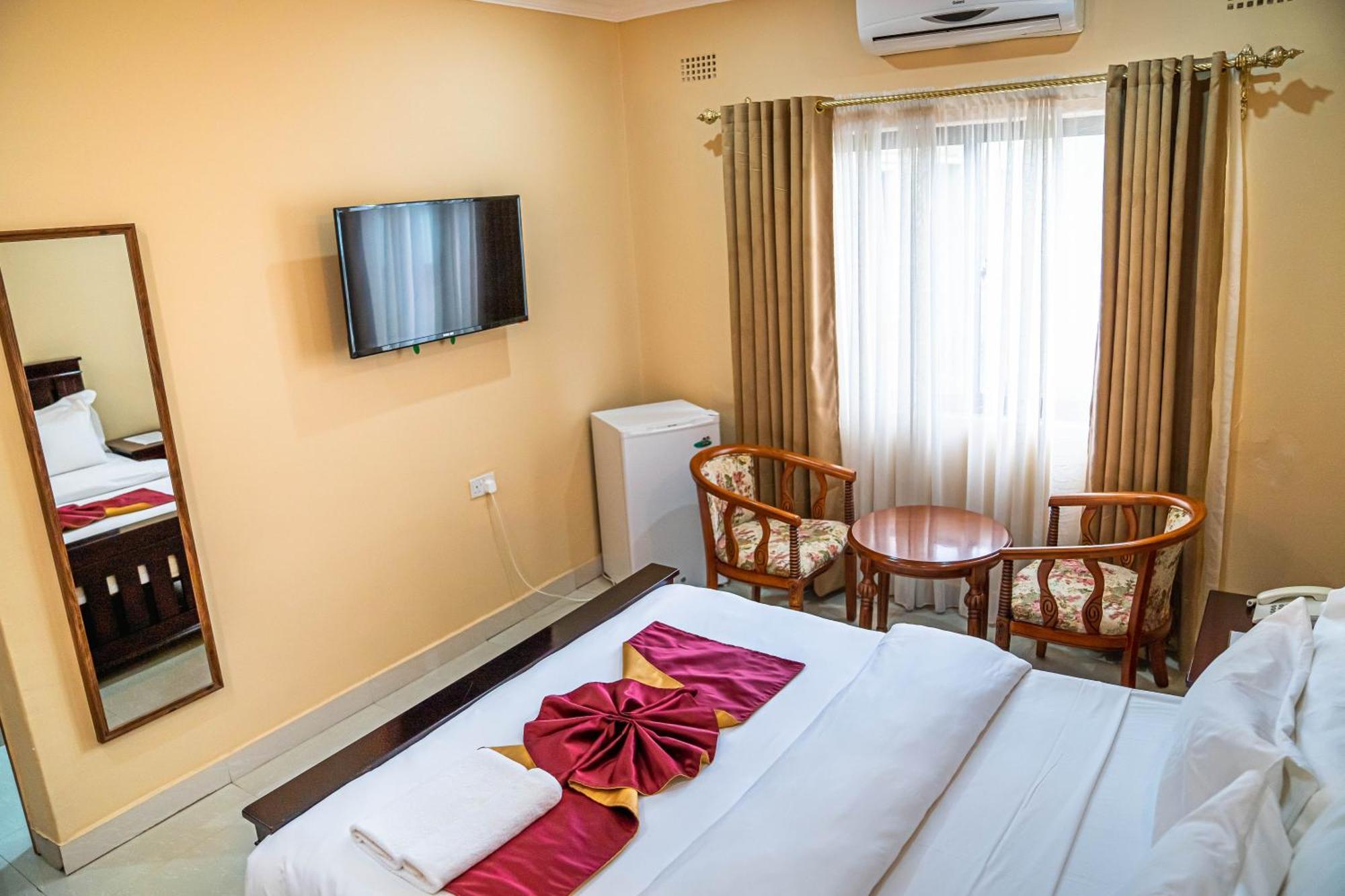 Nyamfinzi Hotel Chipata Exterior foto