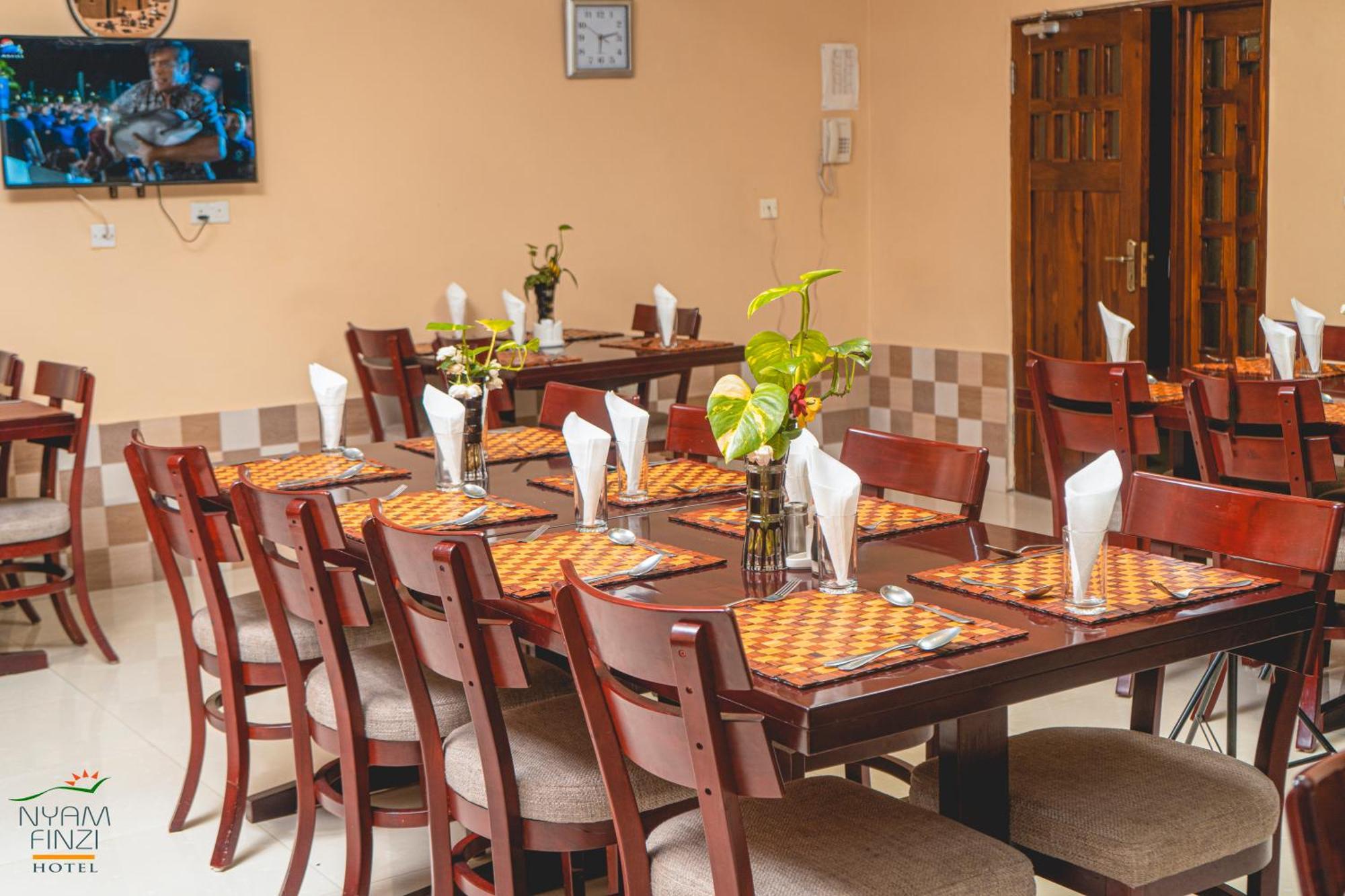 Nyamfinzi Hotel Chipata Exterior foto